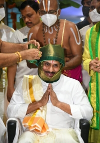 CM Jagan in Tirumala  title=